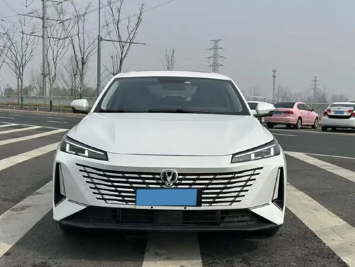 2024 ChangAn Eado 1.5T 170HP L4 7DCT,autocango,china used car exporter,china ev exporter,chinese used car exporter,chinese used ev exporter