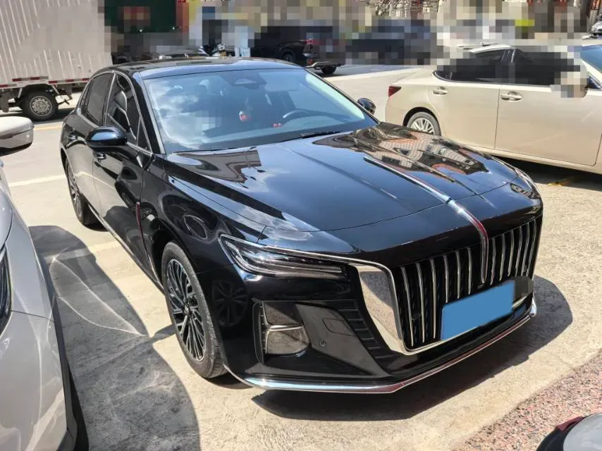 2025 HongQi H5 1.5T 169HP L4 1DHT Hybrid,autocango,china used car exporter,china ev exporter,chinese used car exporter,chinese used ev exporter