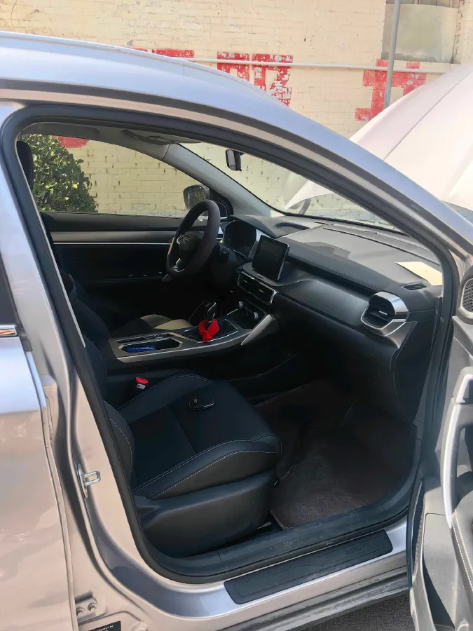 2020 Geely Coolray 1.4T 141HP L4 6MT,autocango,china used car exporter,china ev exporter,chinese used car exporter,chinese used ev exporter