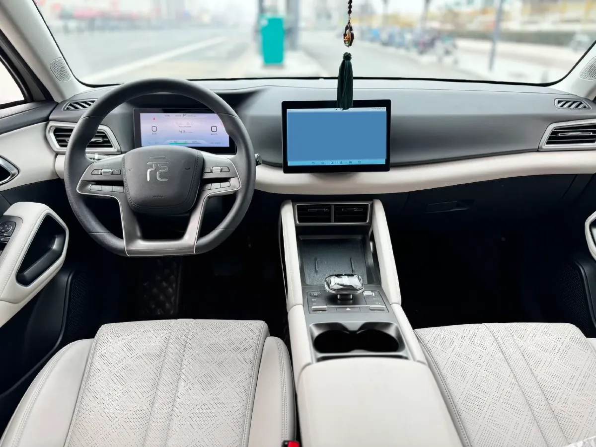 2024 BYD YuanUP BEV 45.12KWH,autocango,china used car exporter,china ev exporter,chinese used car exporter,chinese used ev exporter