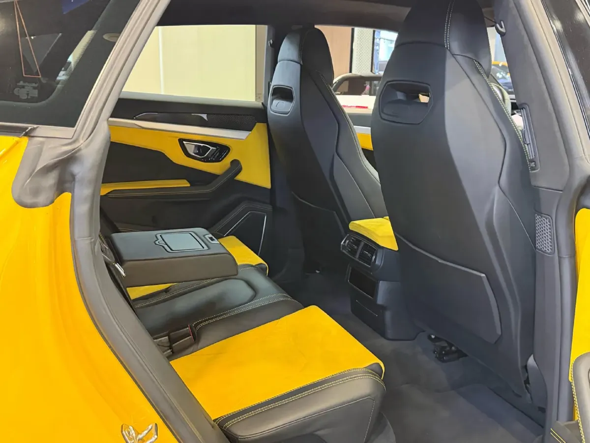 2021 Lamborghini Urus 4.0T 641HP V8 8AT,autocango,china used car exporter,china ev exporter,chinese used car exporter,chinese used ev exporter