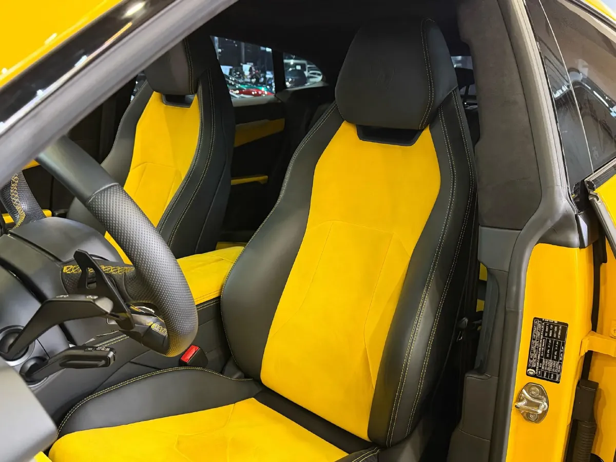 2021 Lamborghini Urus 4.0T 641HP V8 8AT,autocango,china used car exporter,china ev exporter,chinese used car exporter,chinese used ev exporter