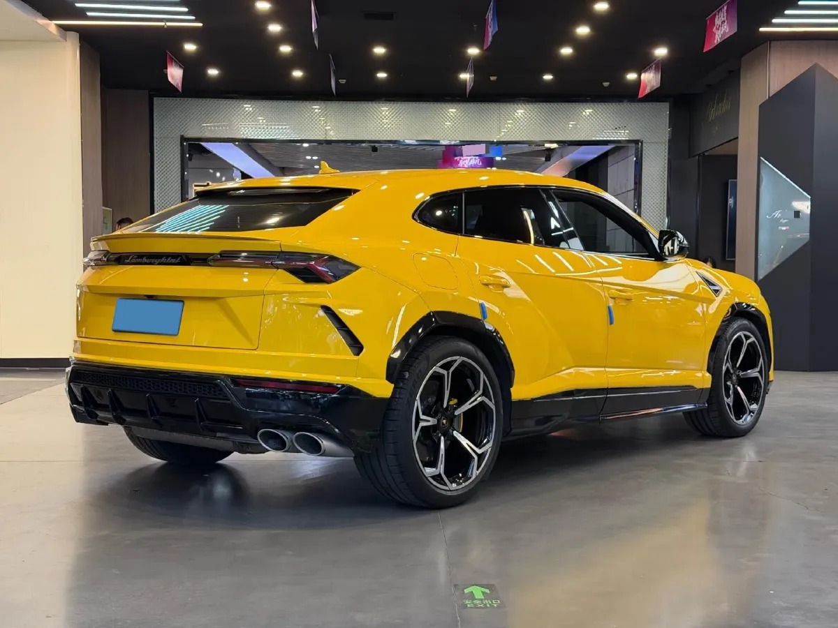 2021 Lamborghini Urus 4.0T 641HP V8 8AT,autocango,china used car exporter,china ev exporter,chinese used car exporter,chinese used ev exporter