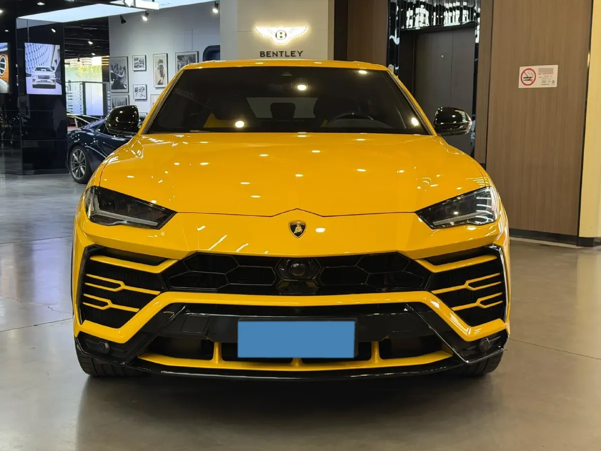 2021 Lamborghini Urus 4.0T 641HP V8 8AT,autocango,china used car exporter,china ev exporter,chinese used car exporter,chinese used ev exporter