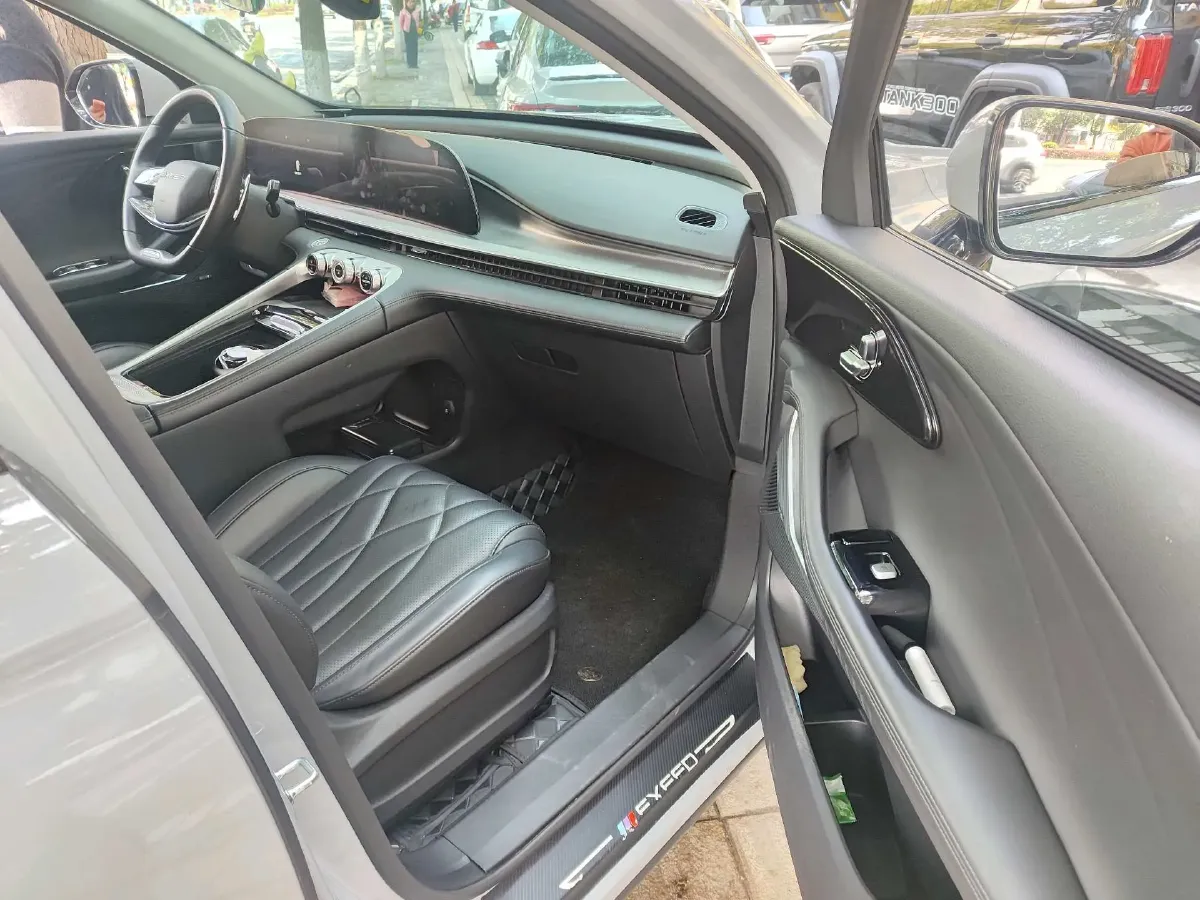 2023 Exceed RX 2.0T 261HP L4 7DCT,autocango,china used car exporter,china ev exporter,chinese used car exporter,chinese used ev exporter