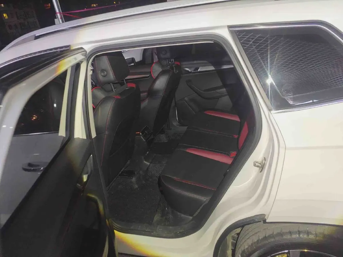 2022 Skoda Karoq 1.4T 150HP L4 7DCT,autocango,china used car exporter,china ev exporter,chinese used car exporter,chinese used ev exporter