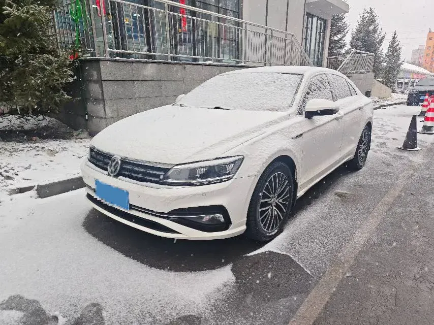 2019 Volkswagen Tayron 2.0T 186HP L4 7DCT,autocango,china used car exporter,china ev exporter,chinese used car exporter,chinese used ev exporter
