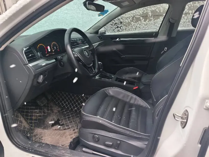 2019 Volkswagen Tayron 2.0T 186HP L4 7DCT,autocango,china used car exporter,china ev exporter,chinese used car exporter,chinese used ev exporter