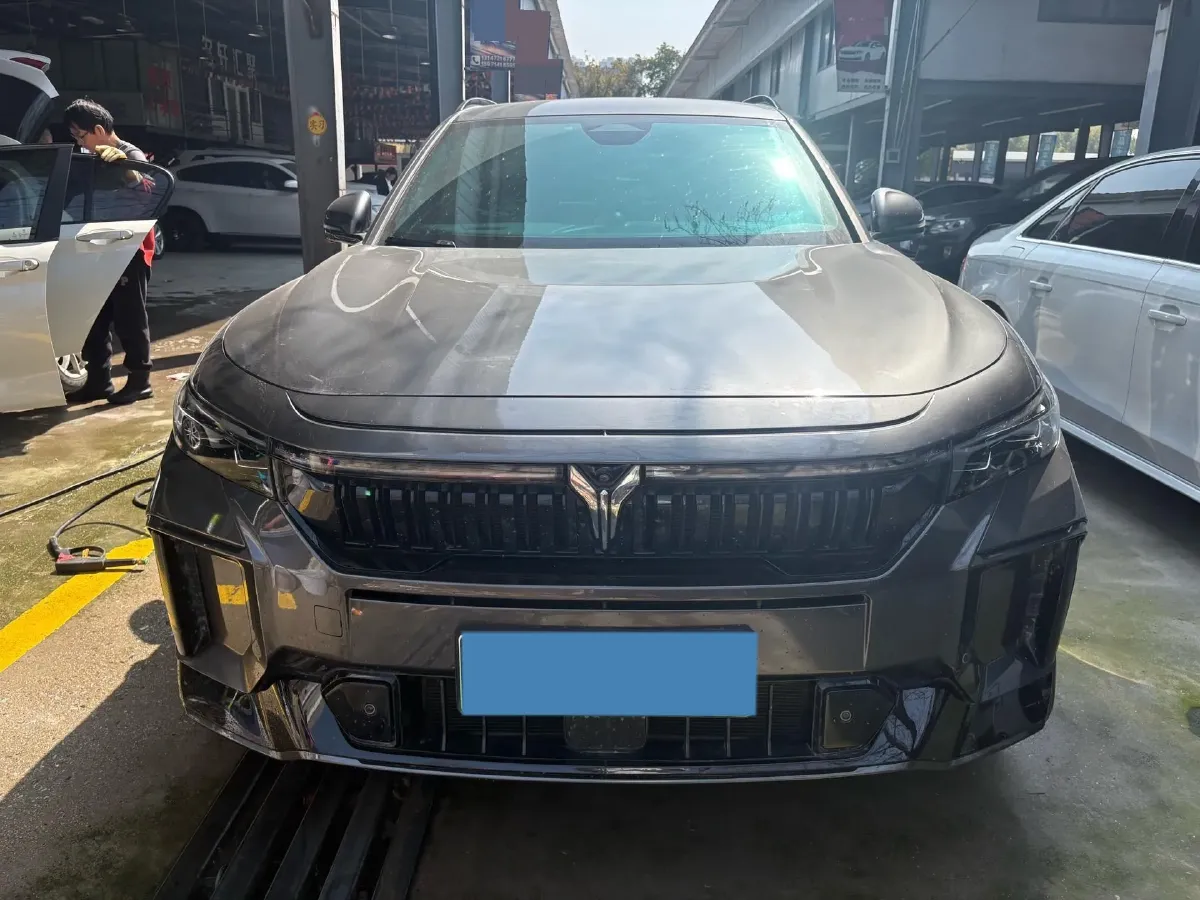 2025 Voyah FREE 1.5T 150HP L4 REEV 43KWH,autocango,china used car exporter,china ev exporter,chinese used car exporter,chinese used ev exporter
