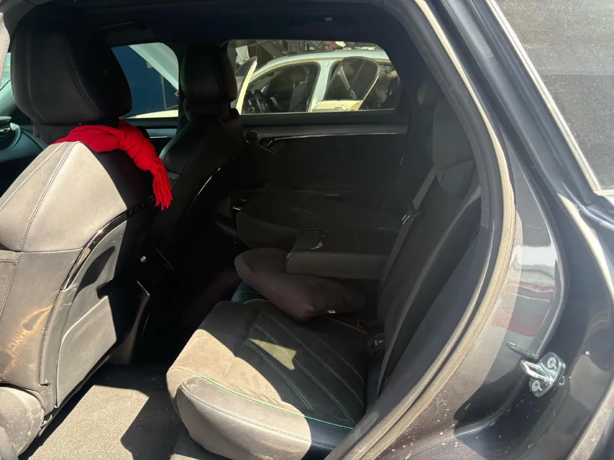 2025 Voyah FREE 1.5T 150HP L4 REEV 43KWH,autocango,china used car exporter,china ev exporter,chinese used car exporter,chinese used ev exporter