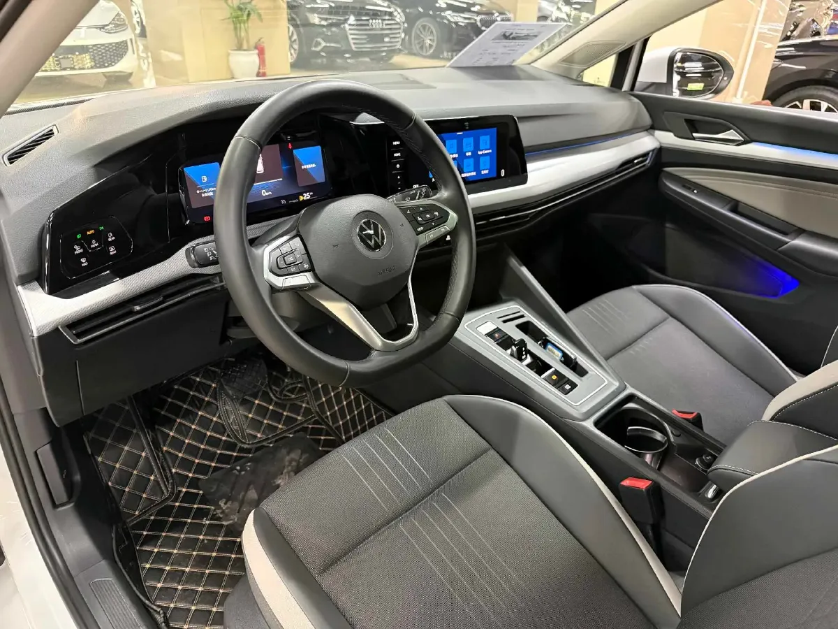 2021 Volkswagen Golf 1.2T 116HP L4 7DCT,autocango,china used car exporter,china ev exporter,chinese used car exporter,chinese used ev exporter