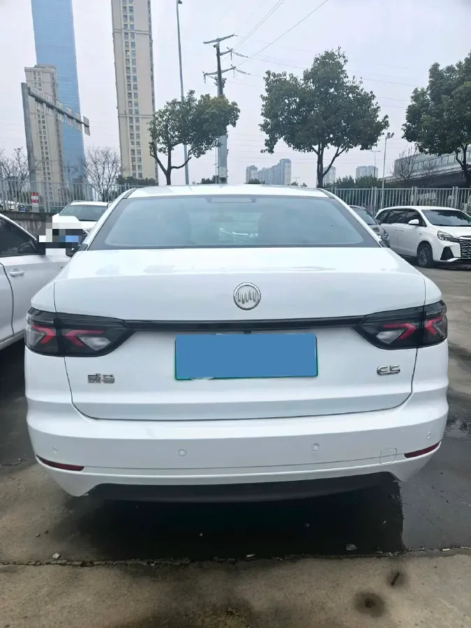 2021 Weltmeister E.5 BEV 49.92KWH,autocango,china used car exporter,china ev exporter,chinese used car exporter,chinese used ev exporter