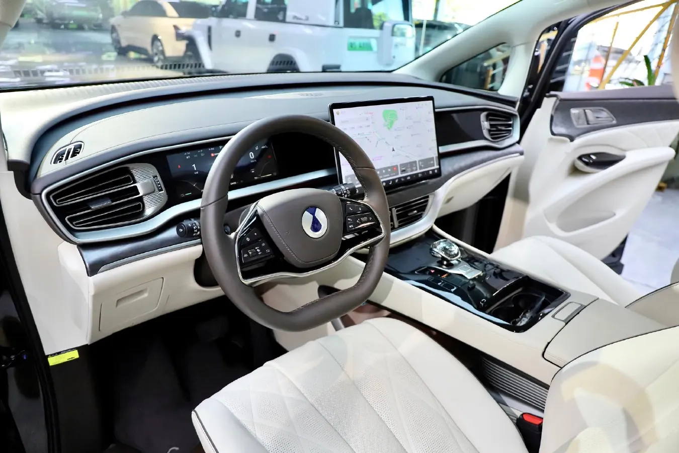 2024 Denza D9 1.5T 139HP L4 E-CVT PHEV 40KWH,autocango,china used car exporter,china ev exporter,chinese used car exporter,chinese used ev exporter