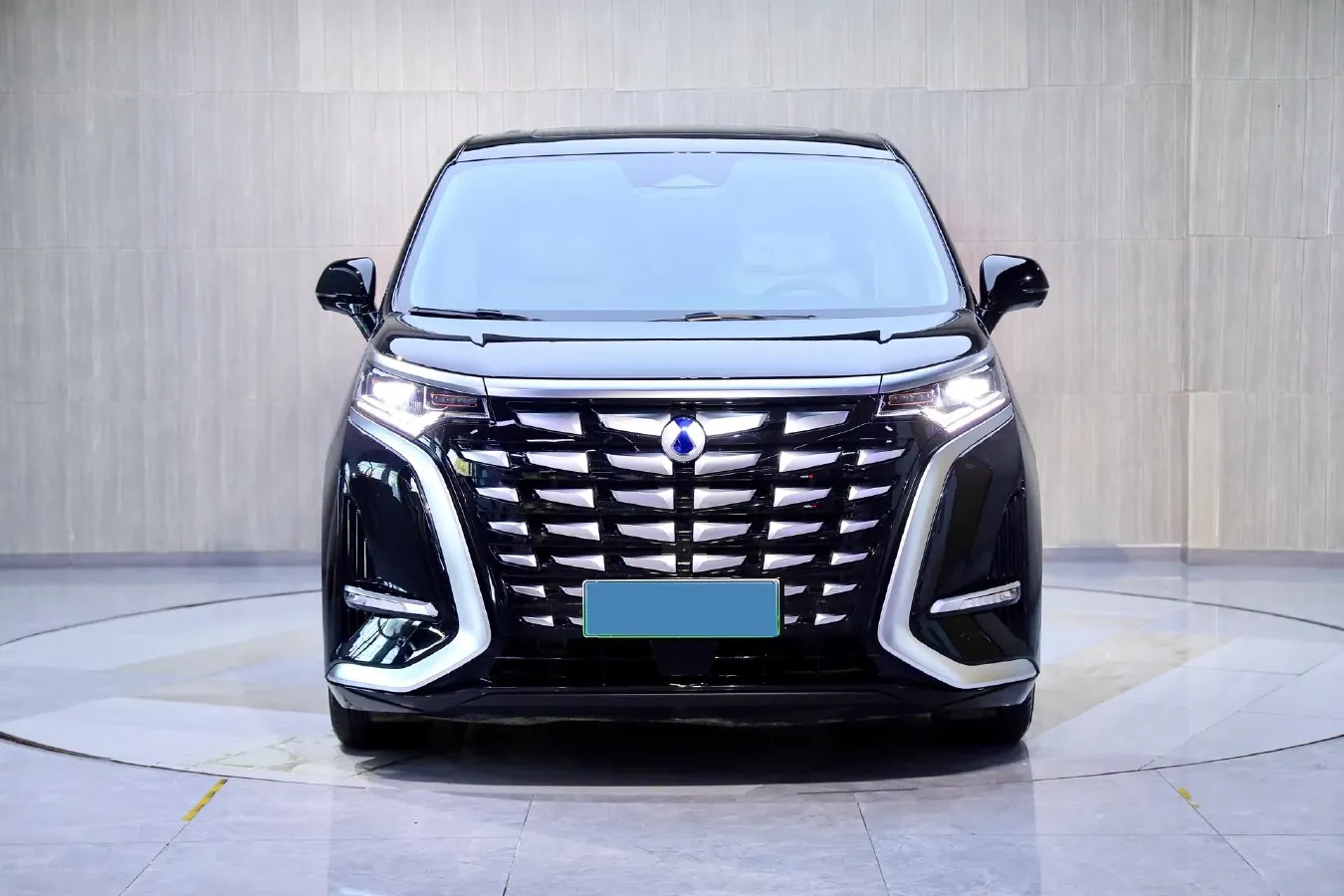 2024 Denza D9 1.5T 139HP L4 E-CVT PHEV 40KWH,autocango,china used car exporter,china ev exporter,chinese used car exporter,chinese used ev exporter
