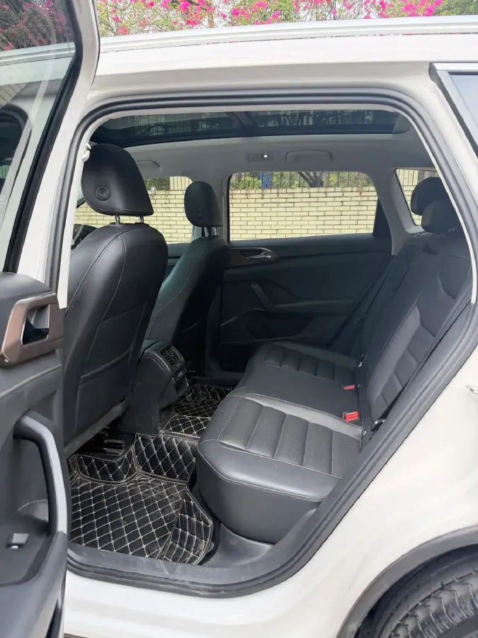 2020 Volkswagen Tharu 2.0T 186HP L4 7DCT,autocango,china used car exporter,china ev exporter,chinese used car exporter,chinese used ev exporter