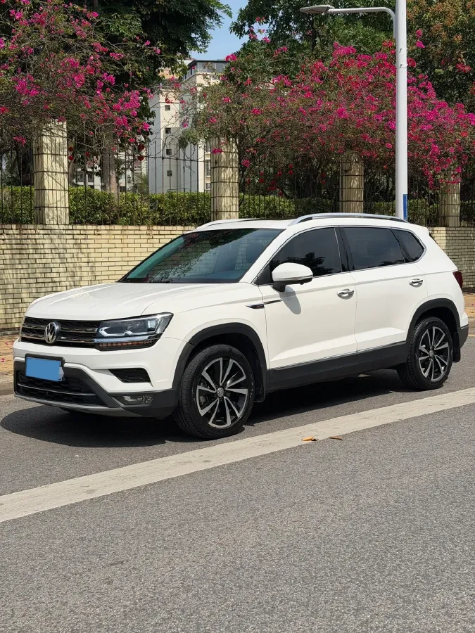 2020 Volkswagen Tharu 2.0T 186HP L4 7DCT,autocango,china used car exporter,china ev exporter,chinese used car exporter,chinese used ev exporter