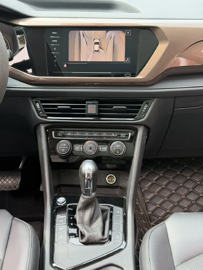 2020 Volkswagen Tharu 2.0T 186HP L4 7DCT,autocango,china used car exporter,china ev exporter,chinese used car exporter,chinese used ev exporter