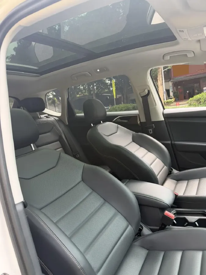 2020 Volkswagen Tharu 2.0T 186HP L4 7DCT,autocango,china used car exporter,china ev exporter,chinese used car exporter,chinese used ev exporter