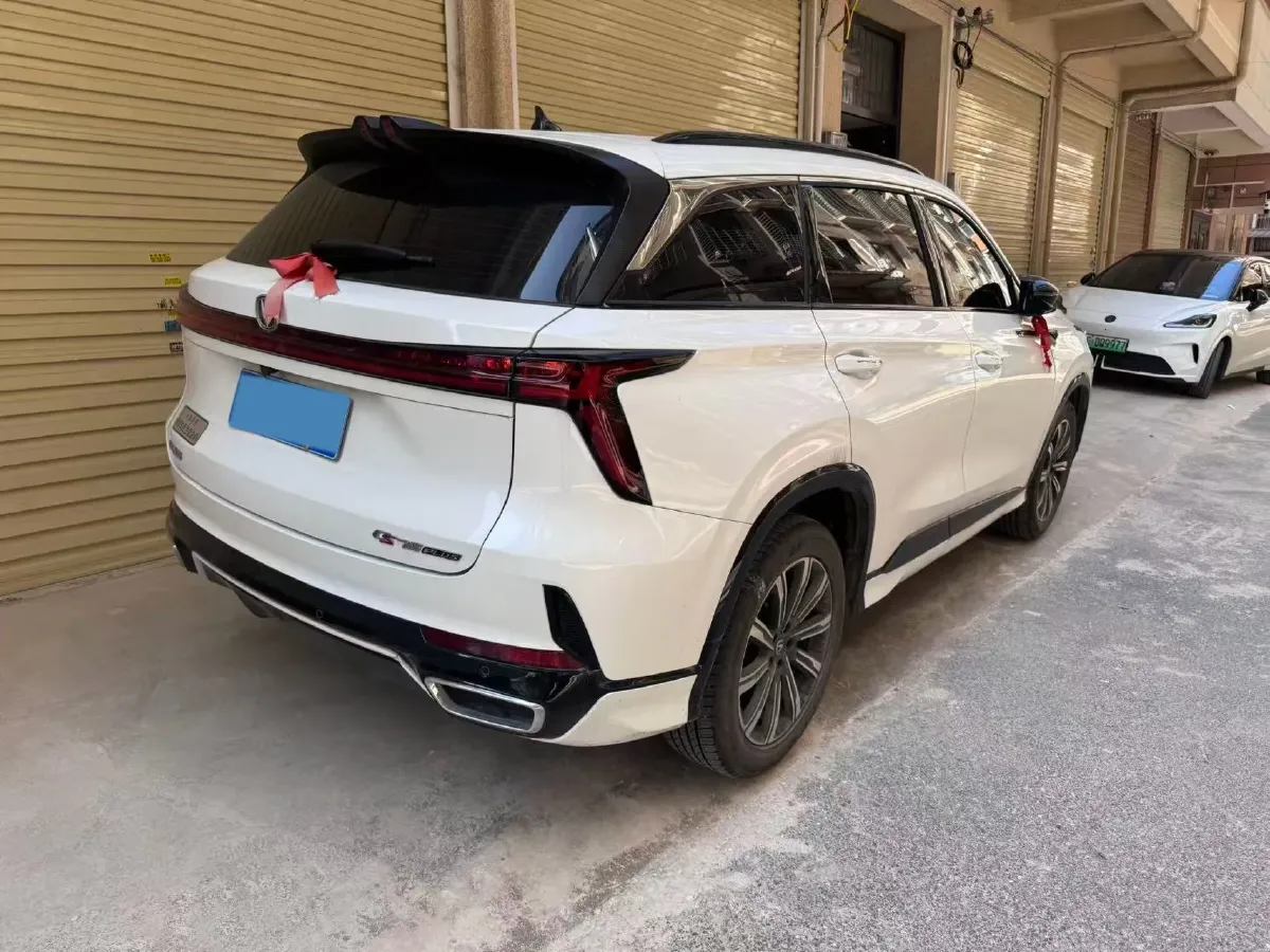 2025 ChangAn CS75 Plus 1.5T 188HP L4 8AT,autocango,china used car exporter,china ev exporter,chinese used car exporter,chinese used ev exporter