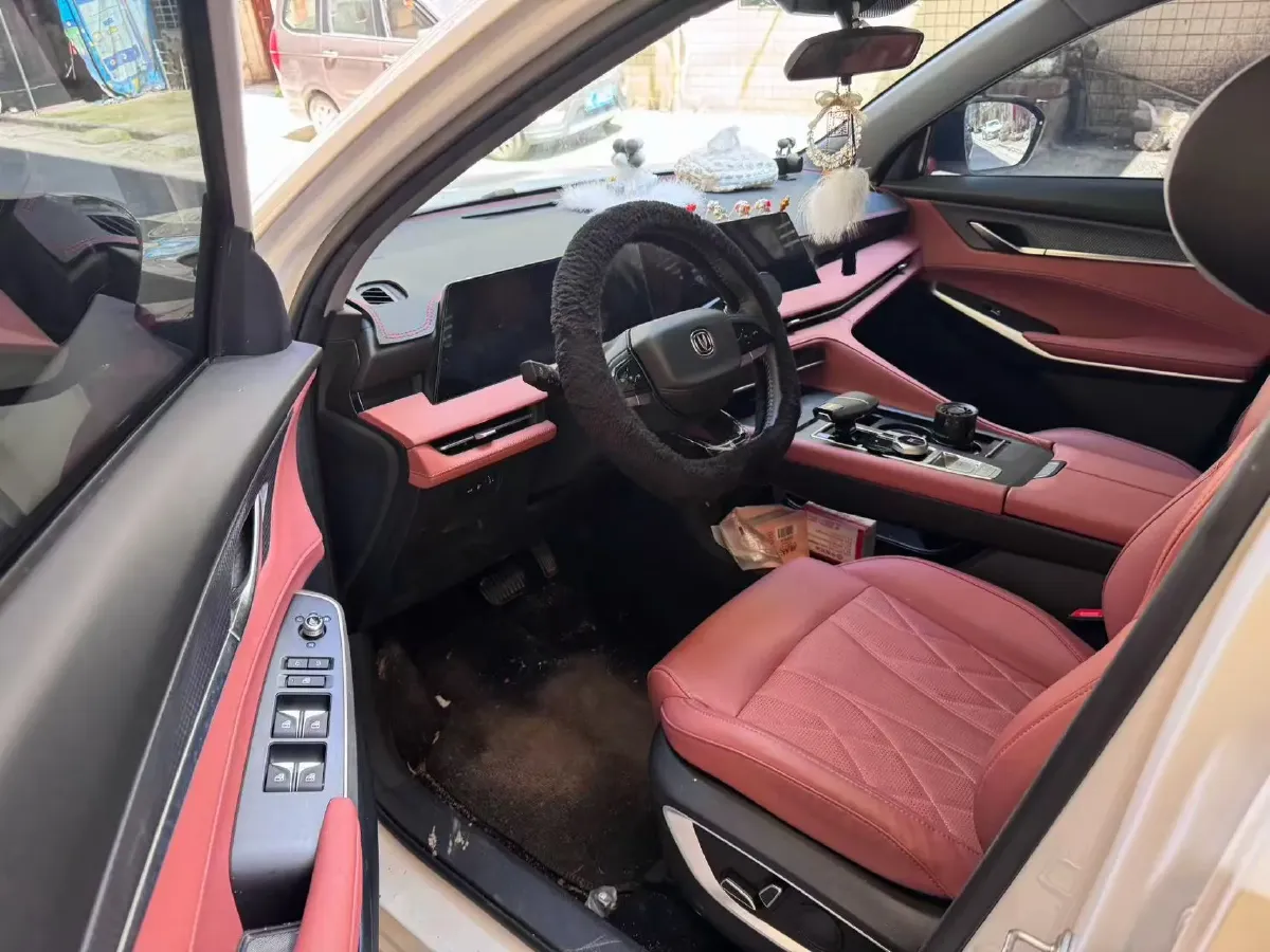 2025 ChangAn CS75 Plus 1.5T 188HP L4 8AT,autocango,china used car exporter,china ev exporter,chinese used car exporter,chinese used ev exporter