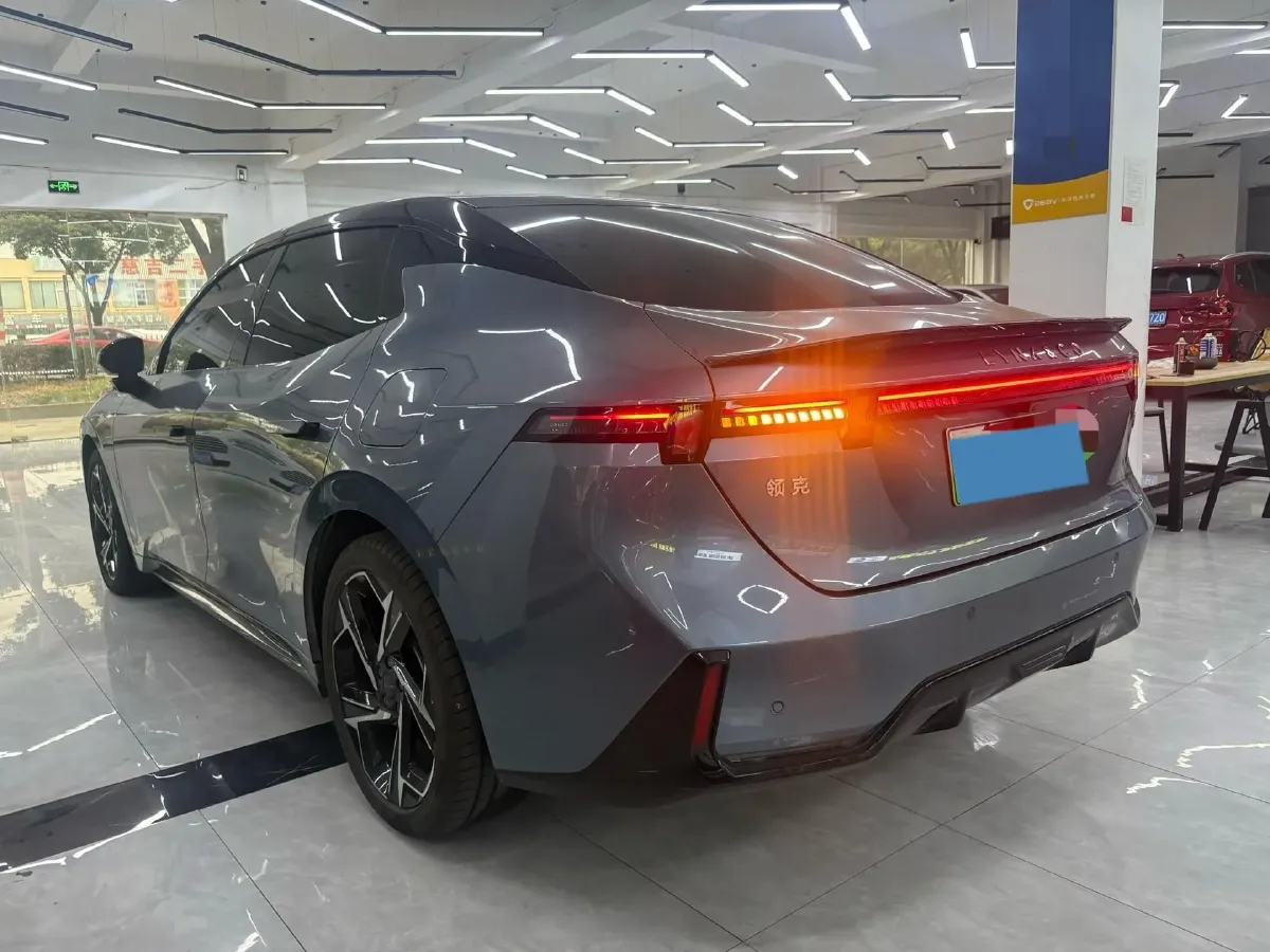 2024 LYNK&CO 07 EM-P 1.5T 163HP L4 3DHT PHEV 18.99KWH,autocango,china used car exporter,china ev exporter,chinese used car exporter,chinese used ev exporter