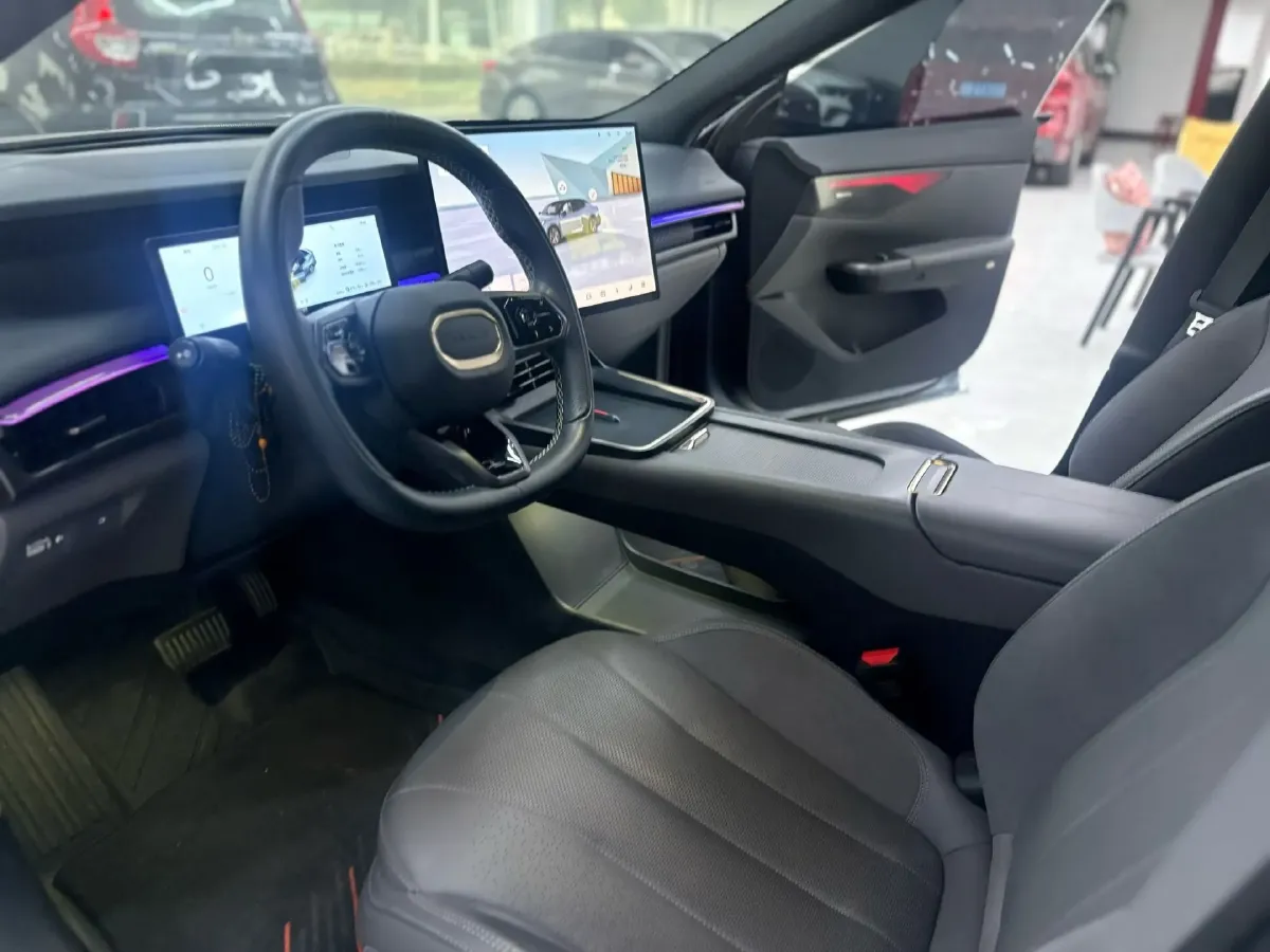 2024 LYNK&CO 07 EM-P 1.5T 163HP L4 3DHT PHEV 18.99KWH,autocango,china used car exporter,china ev exporter,chinese used car exporter,chinese used ev exporter