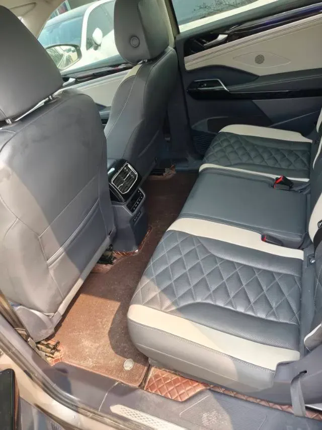 2022 Volkswagen ID.6 Crozz BEV 84.8KWH,autocango,china used car exporter,china ev exporter,chinese used car exporter,chinese used ev exporter