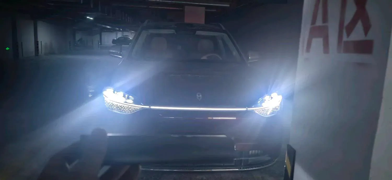 2025 AITO AITO M9 REEV 160HP REEV 52KWH,autocango,china used car exporter,china ev exporter,chinese used car exporter,chinese used ev exporter