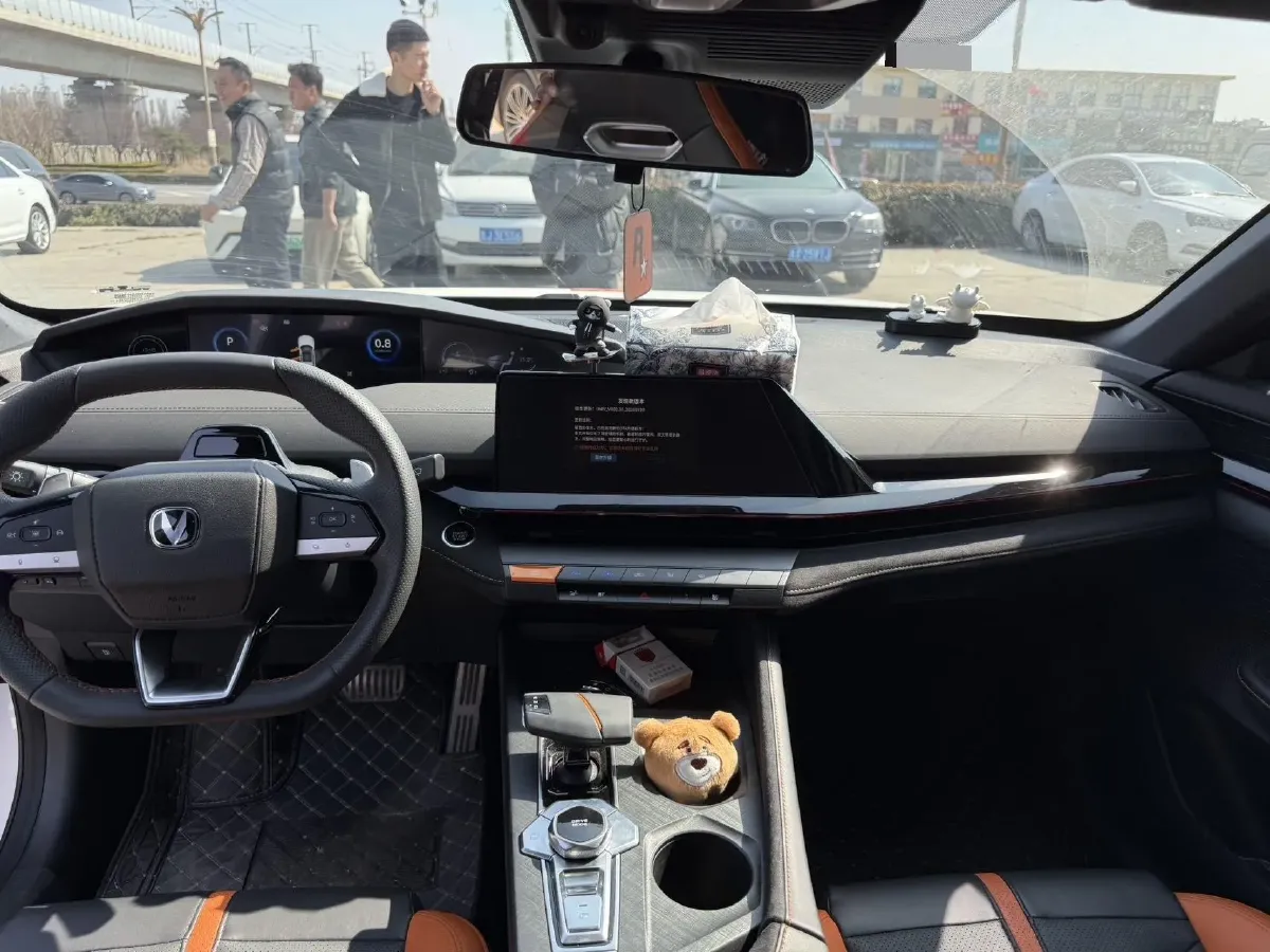 2024 ChangAn UNI-V 1.5T 188HP L4 7DCT,autocango,china used car exporter,china ev exporter,chinese used car exporter,chinese used ev exporter