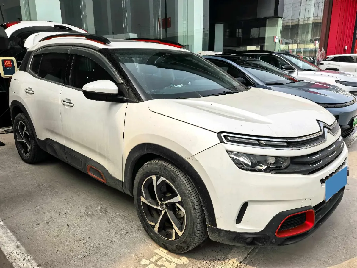 2017 Citroen C5 Aircross 1.8T 204HP L4 6AT,autocango,china used car exporter,china ev exporter,chinese used car exporter,chinese used ev exporter