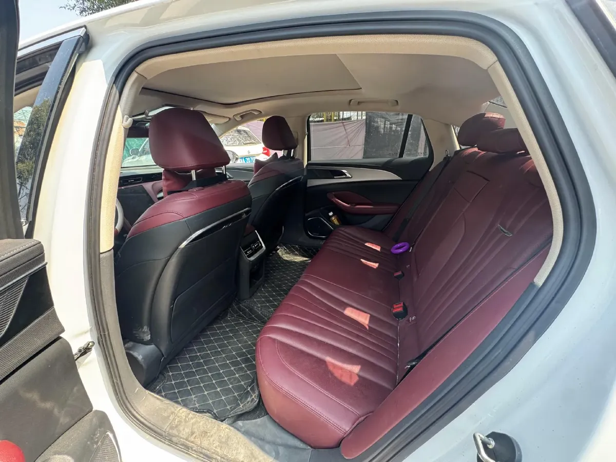 2023 HongQi H5 1.5T 169HP L4 7DCT,autocango,china used car exporter,china ev exporter,chinese used car exporter,chinese used ev exporter