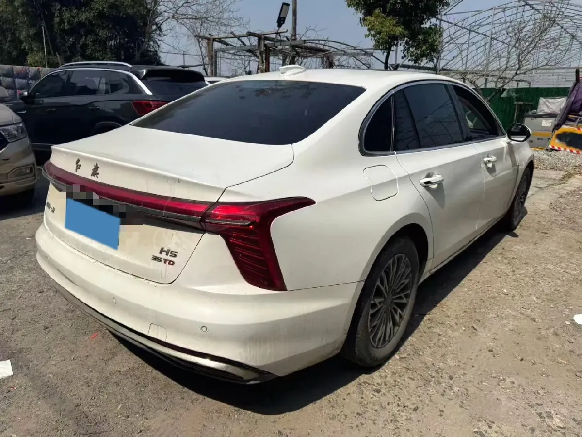 2023 HongQi H5 1.5T 169HP L4 7DCT,autocango,china used car exporter,china ev exporter,chinese used car exporter,chinese used ev exporter