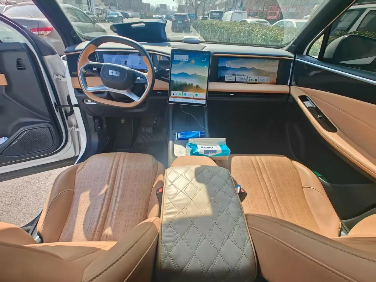 2024 Geely Galaxy L7 1.5T 163HP L4 3DHT PHEV 18.7KWH,autocango,china used car exporter,china ev exporter,chinese used car exporter,chinese used ev exporter