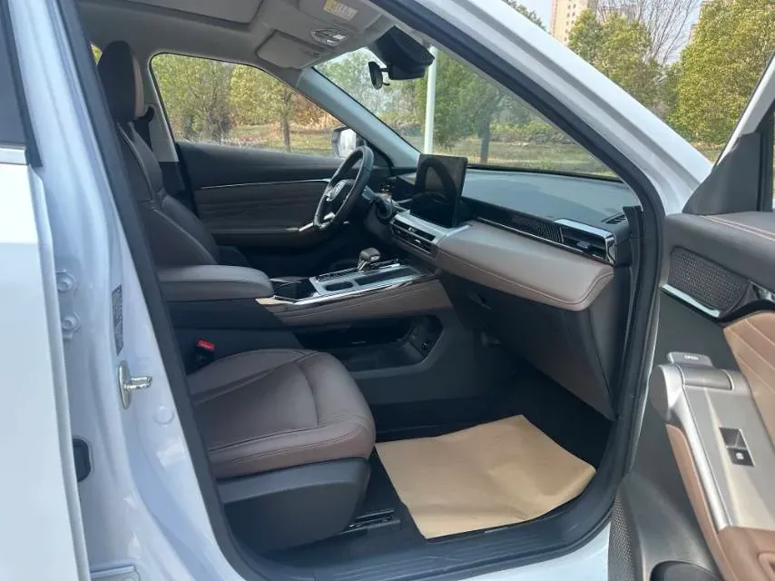 2024 GAC Trumpchi GS4 1.5T 177HP L4 7DCT,autocango,china used car exporter,china ev exporter,chinese used car exporter,chinese used ev exporter