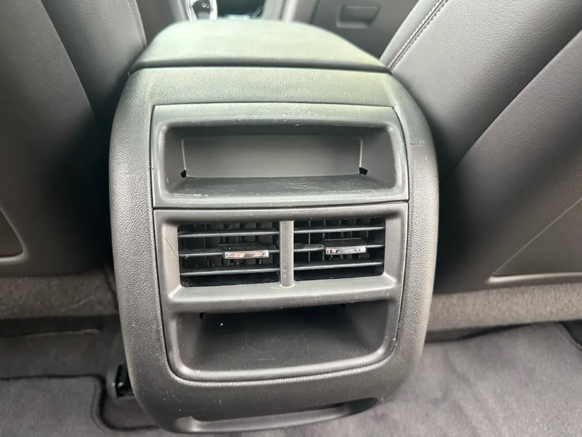 2020 Cadillac XT5 2.0T 241HP L4 9AT,autocango,china used car exporter,china ev exporter,chinese used car exporter,chinese used ev exporter