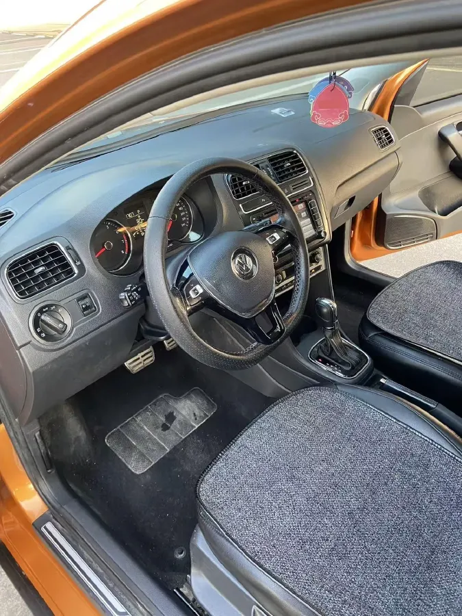 2016 Volkswagen Polo 1.6L 110HP L4 6AT,autocango,china used car exporter,china ev exporter,chinese used car exporter,chinese used ev exporter