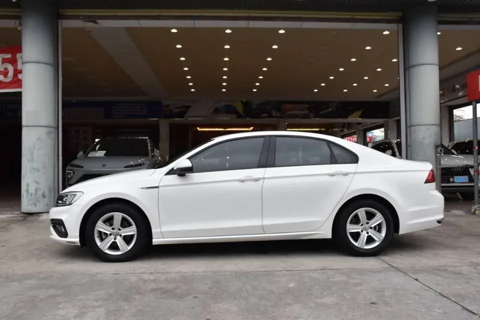 2019 Volkswagen T-Cross 1.4T 150HP L4 7DCT,autocango,china used car exporter,china ev exporter,chinese used car exporter,chinese used ev exporter