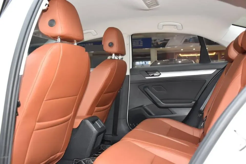 2019 Volkswagen T-Cross 1.4T 150HP L4 7DCT,autocango,china used car exporter,china ev exporter,chinese used car exporter,chinese used ev exporter