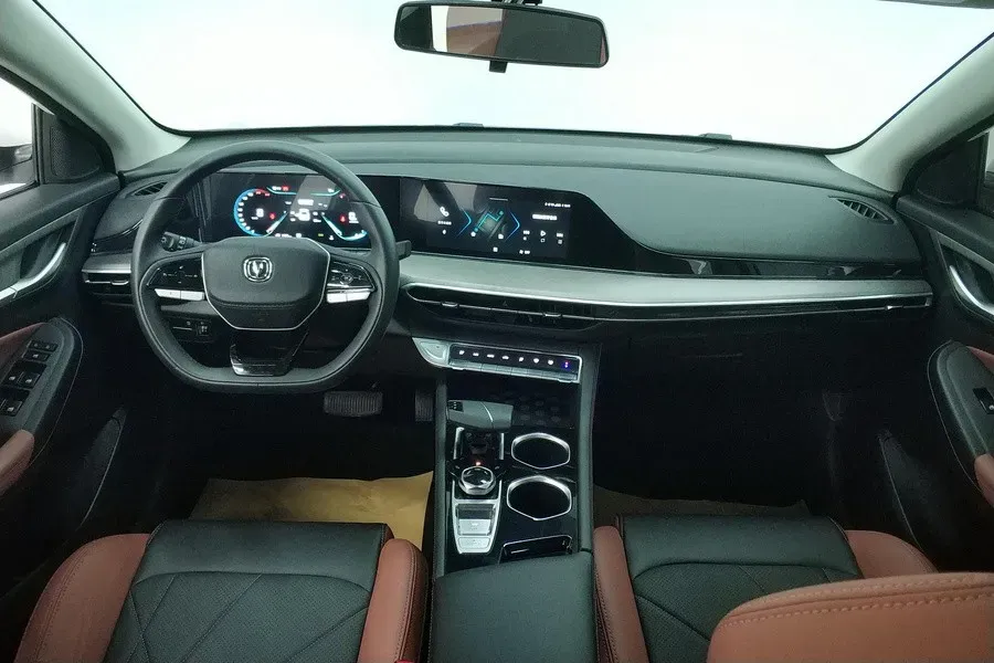 2023 ChangAn Eado 1.4T 160HP L4 7DCT,autocango,china used car exporter,china ev exporter,chinese used car exporter,chinese used ev exporter