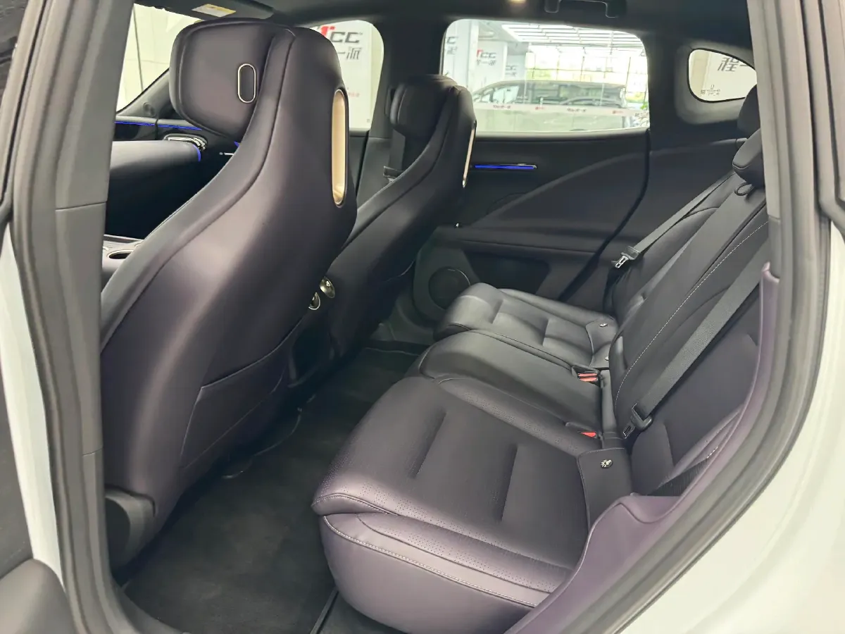 2024 Avatr 07 BEV 82.16KWH,autocango,china used car exporter,china ev exporter,chinese used car exporter,chinese used ev exporter