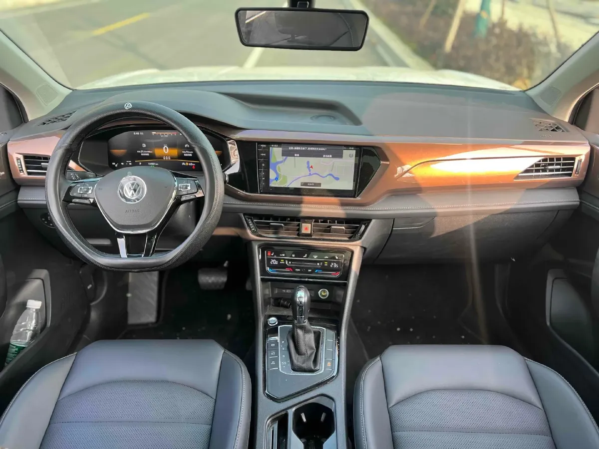 2022 Volkswagen Tharu 2.0T 186HP L4 7DCT,autocango,china used car exporter,china ev exporter,chinese used car exporter,chinese used ev exporter