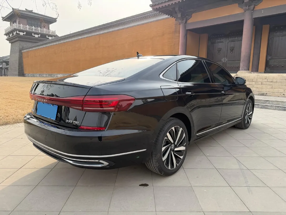 2023 Volkswagen Passat 2.0T 186HP L4 7DCT,autocango,china used car exporter,china ev exporter,chinese used car exporter,chinese used ev exporter