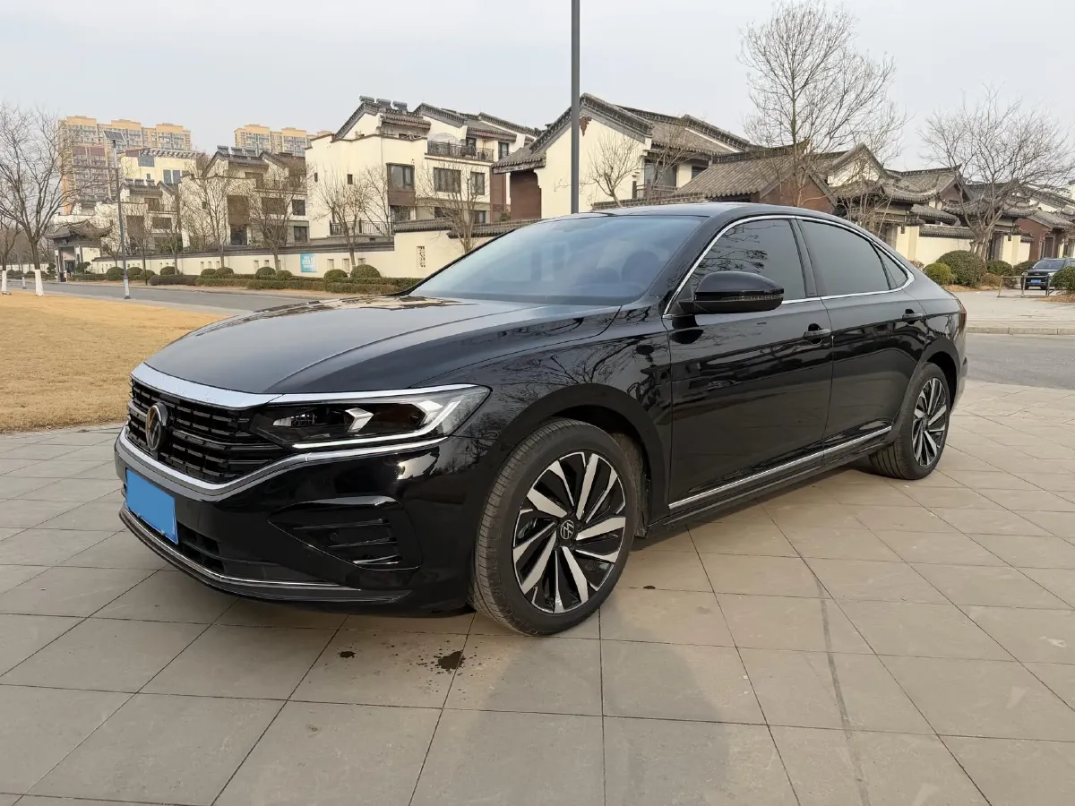 2023 Volkswagen Passat 2.0T 186HP L4 7DCT,autocango,china used car exporter,china ev exporter,chinese used car exporter,chinese used ev exporter