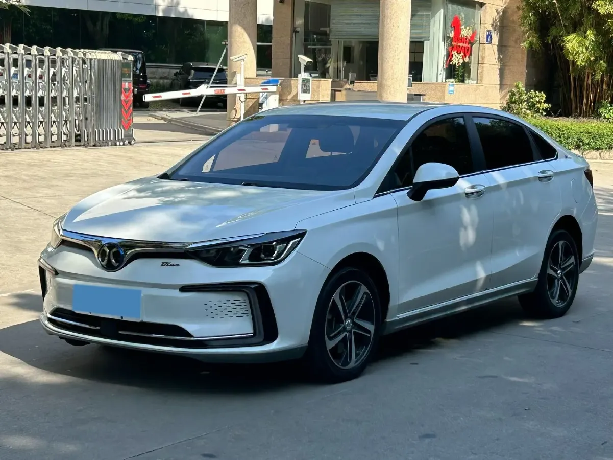 2018 BeiJing Auto EU5 BEV 53.66KWH,autocango,china used car exporter,china ev exporter,chinese used car exporter,chinese used ev exporter