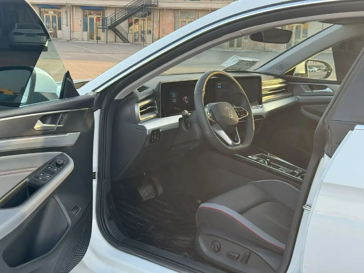 2025 Volkswagen Lamando 1.4T 150HP L4 7DCT,autocango,china used car exporter,china ev exporter,chinese used car exporter,chinese used ev exporter