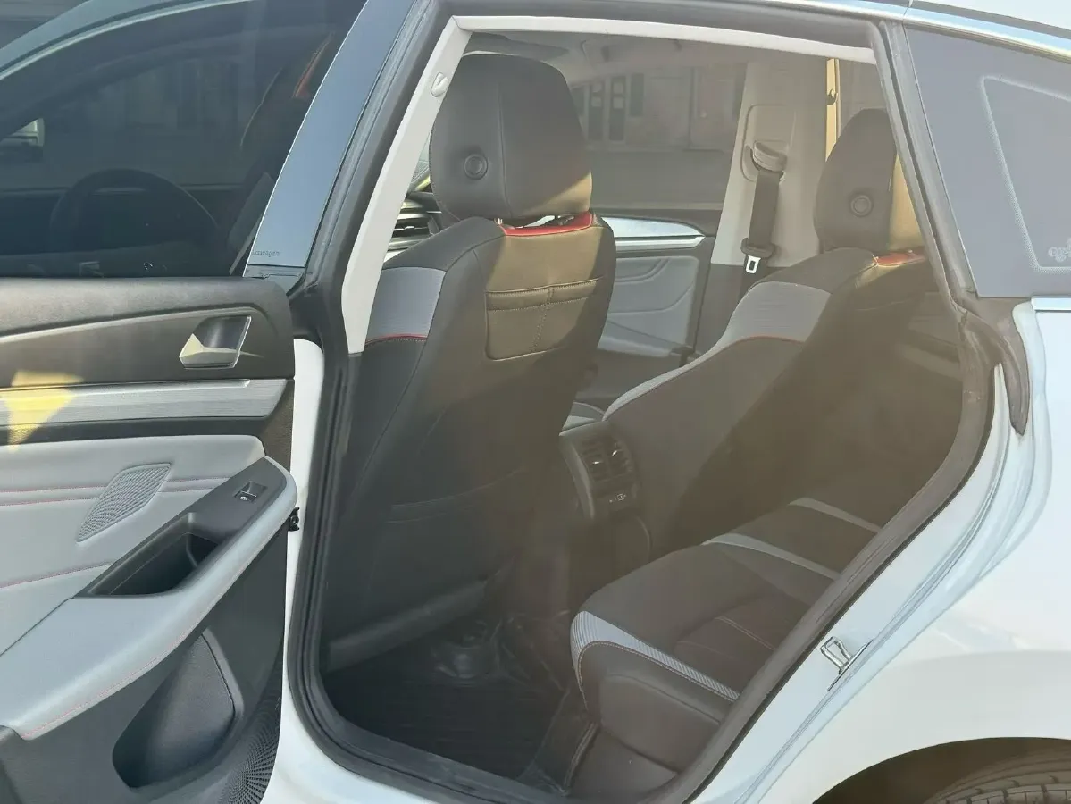 2025 Volkswagen Lamando 1.4T 150HP L4 7DCT,autocango,china used car exporter,china ev exporter,chinese used car exporter,chinese used ev exporter