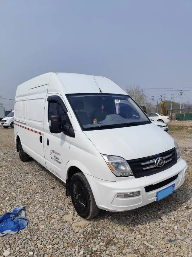 2023 MAXUS XinTu V80 2.0T 127HP L4 6MT,autocango,china used car exporter,china ev exporter,chinese used car exporter,chinese used ev exporter