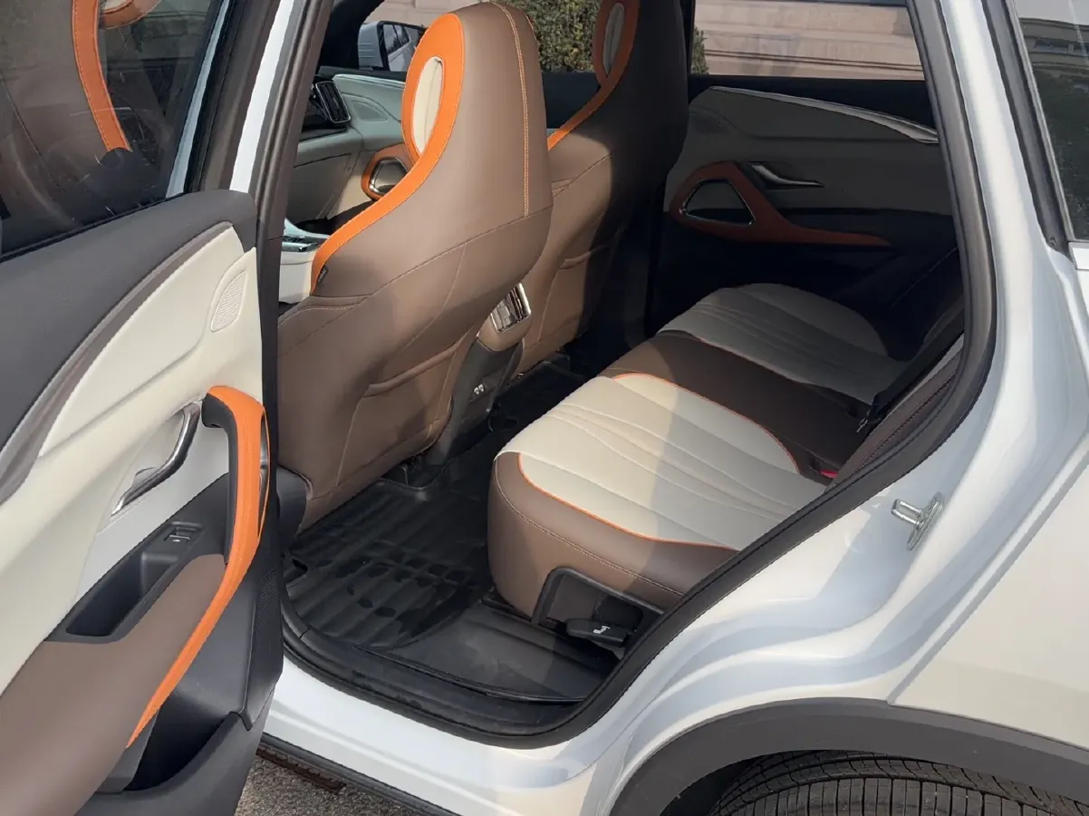 2022 Ruichi Auto EC35 BEV 82HP BEV 36.288KWH,autocango,china used car exporter,china ev exporter,chinese used car exporter,chinese used ev exporter