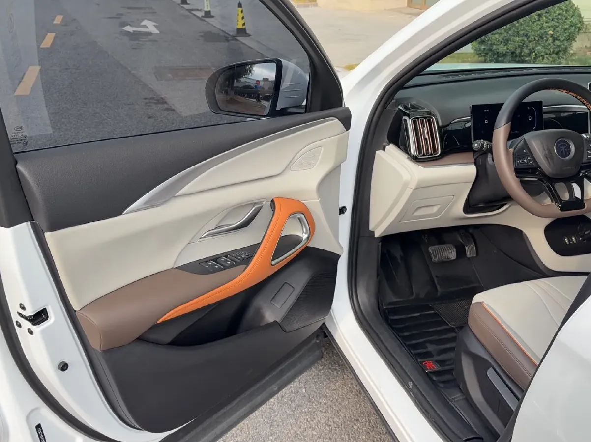 2022 Ruichi Auto EC35 BEV 82HP BEV 36.288KWH,autocango,china used car exporter,china ev exporter,chinese used car exporter,chinese used ev exporter