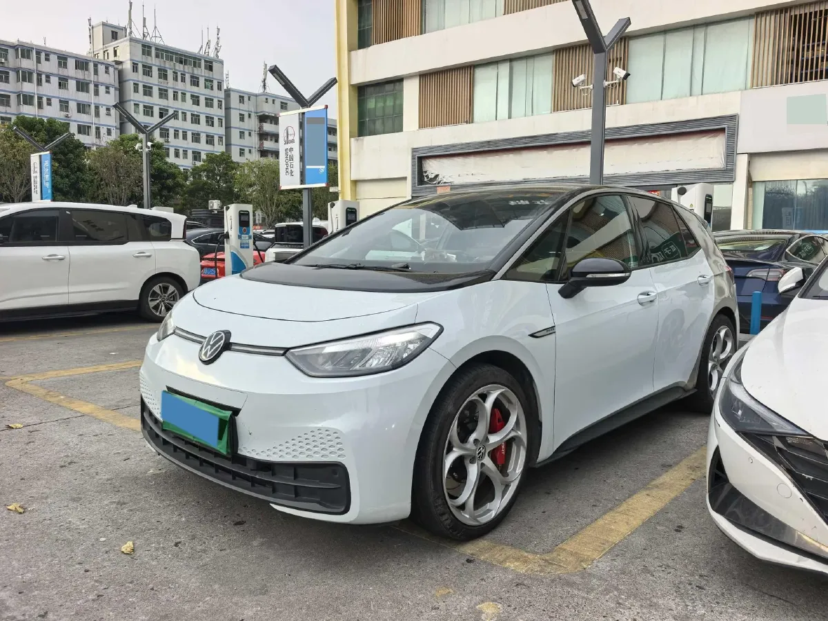 2023 Volkswagen Golf 1.4T 150HP L4 7DCT,autocango,china used car exporter,china ev exporter,chinese used car exporter,chinese used ev exporter